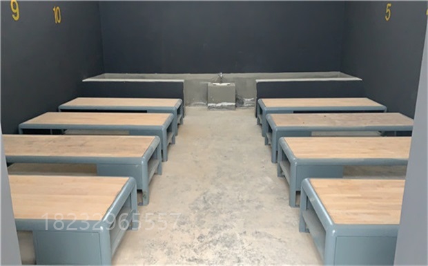 北海拘留所床具