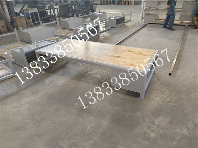 北海监狱床具